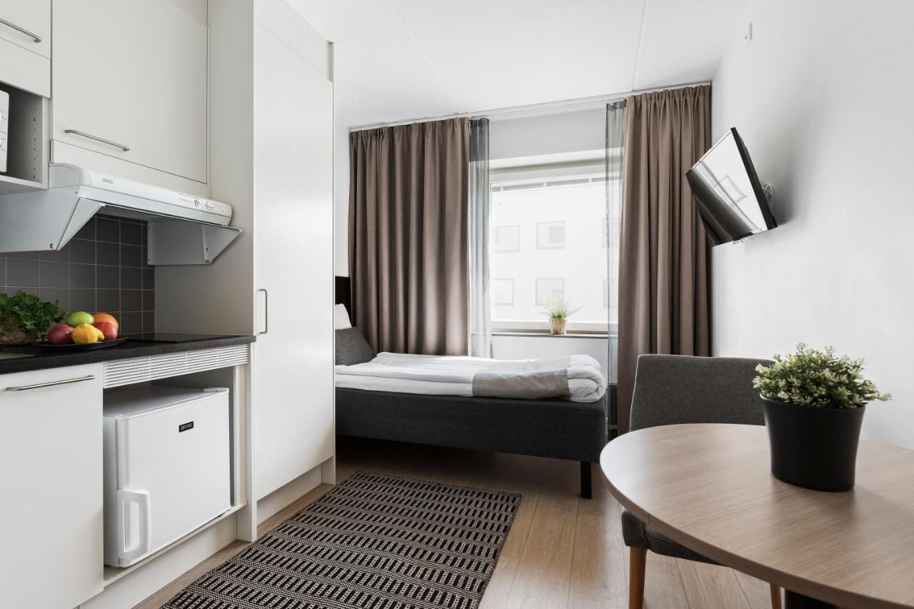 Forenom Hotel Flemingsberg - 10Min From Aelvsjoe Huddinge község Kültér fotó