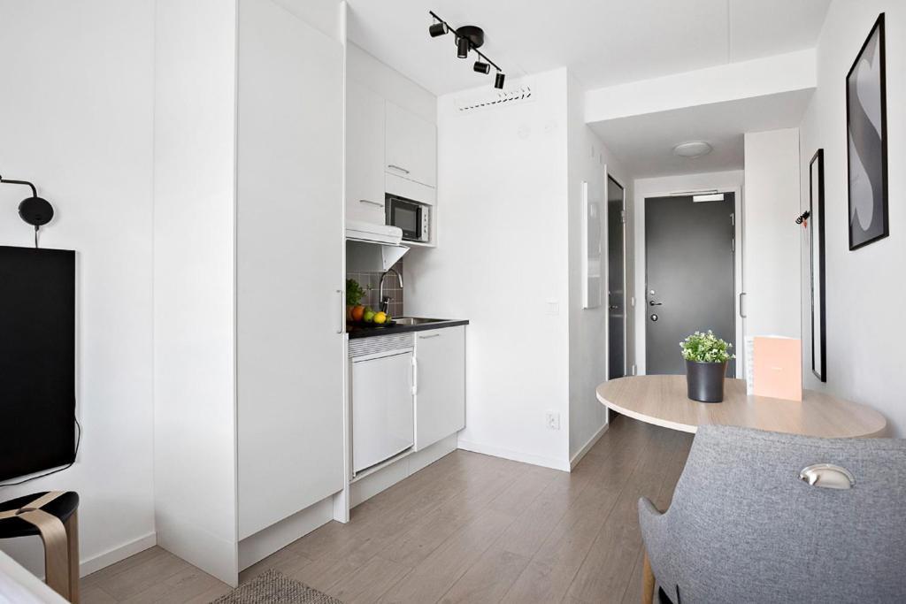 Forenom Hotel Flemingsberg - 10Min From Aelvsjoe Huddinge község Kültér fotó
