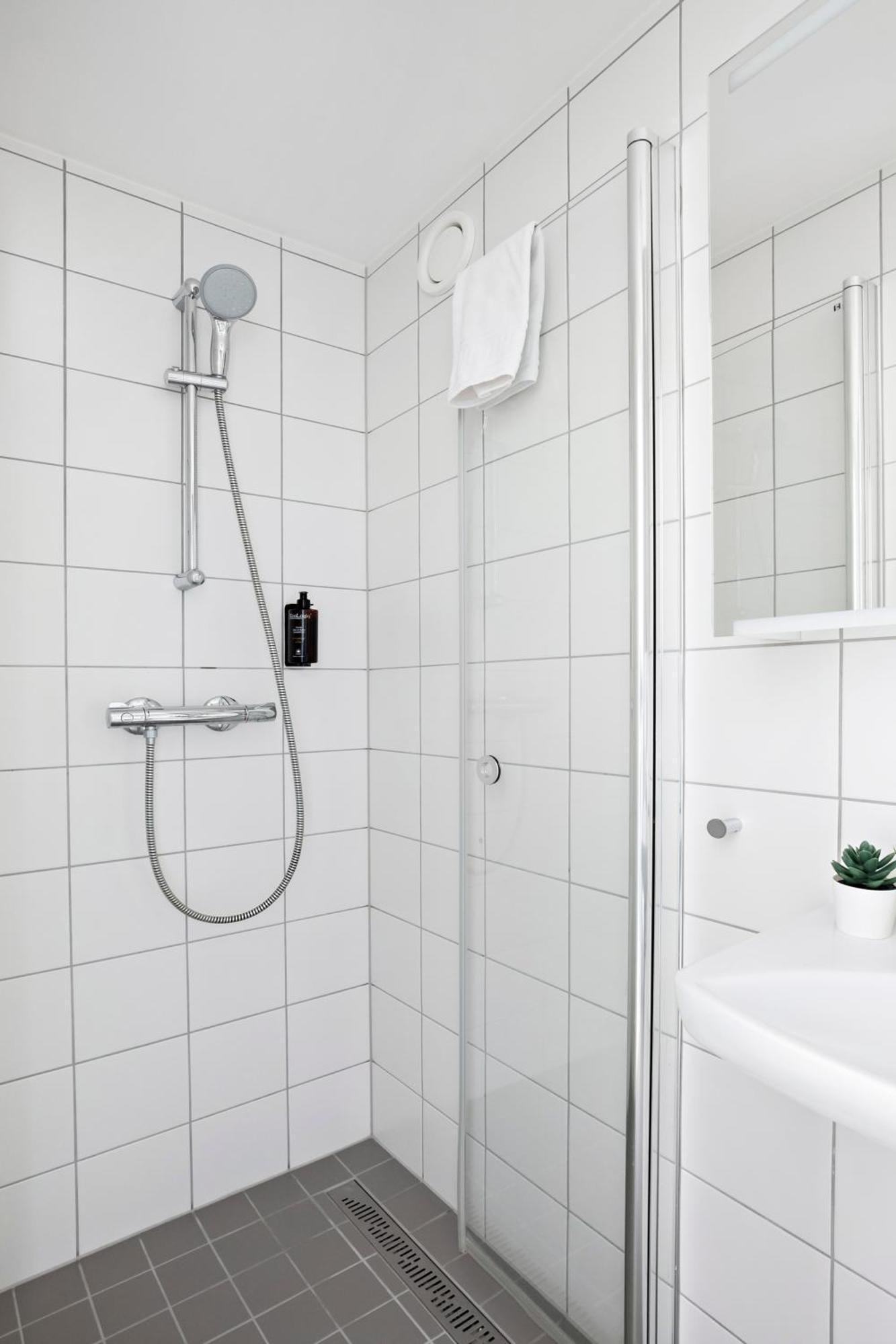 Forenom Hotel Flemingsberg - 10Min From Aelvsjoe Huddinge község Szoba fotó