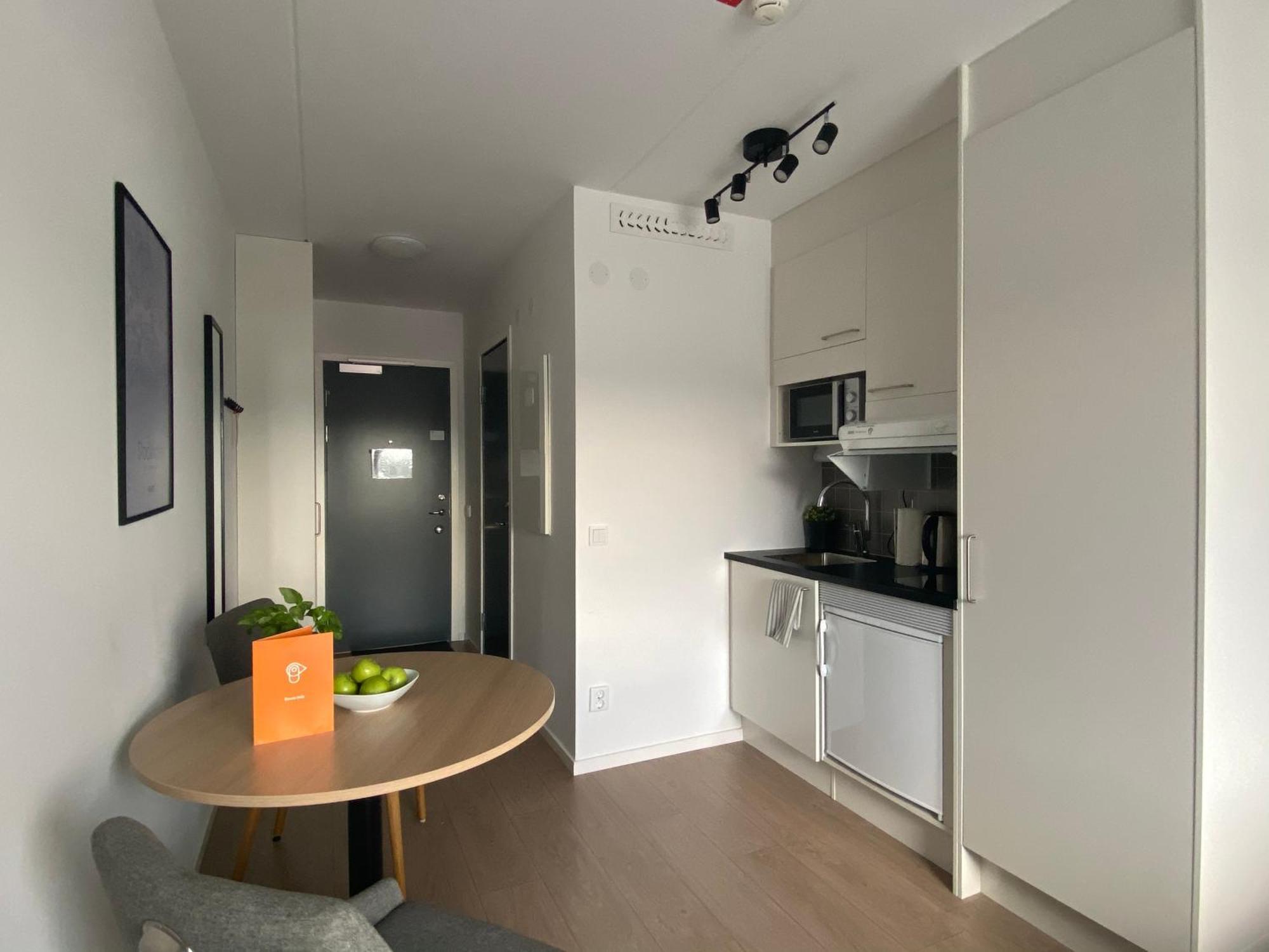 Forenom Hotel Flemingsberg - 10Min From Aelvsjoe Huddinge község Kültér fotó